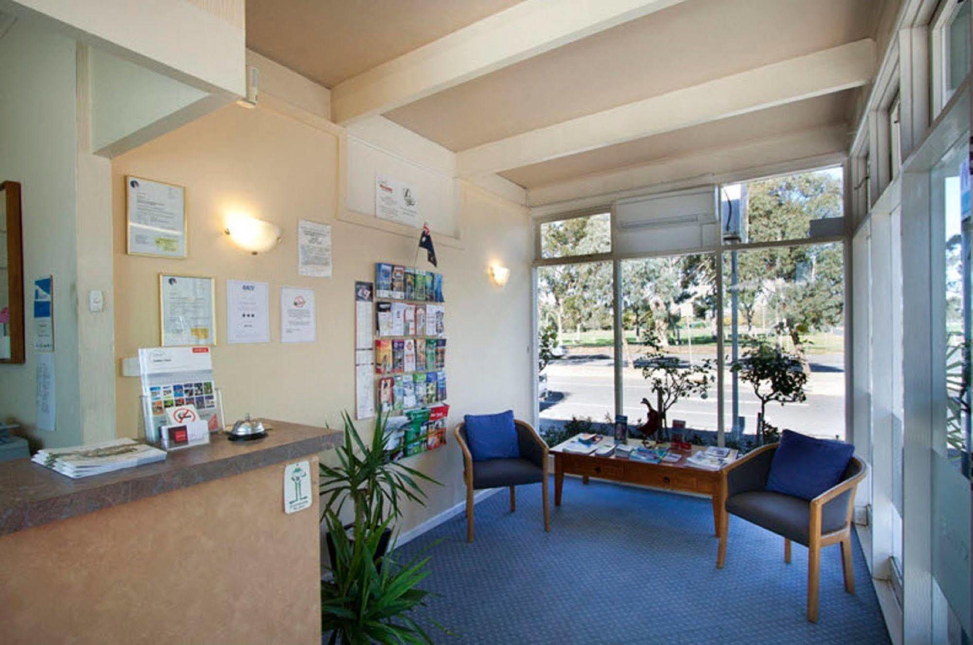 Parkville Motel Melbourne Bagian luar foto